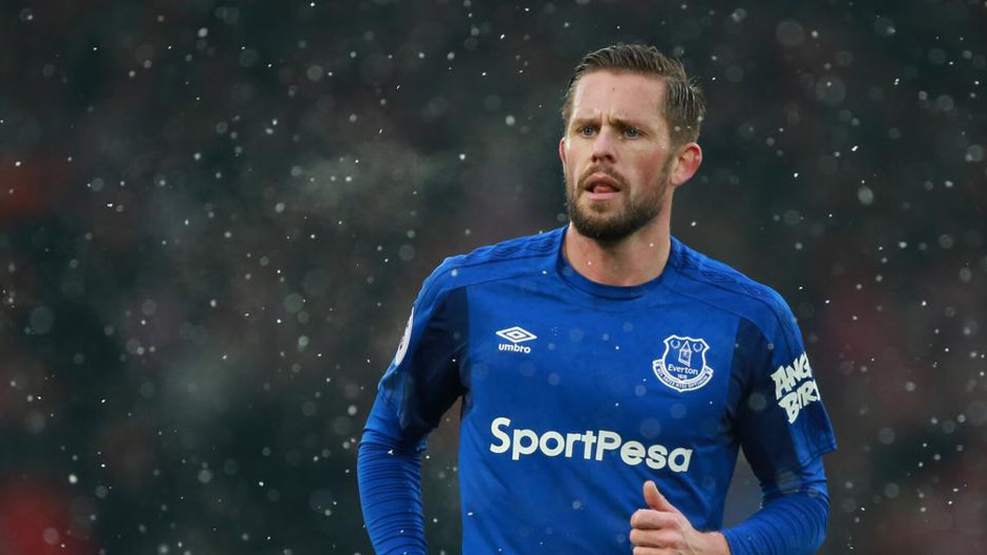 库里三分球狂轰12记创纪录,勇士主场大胜对手