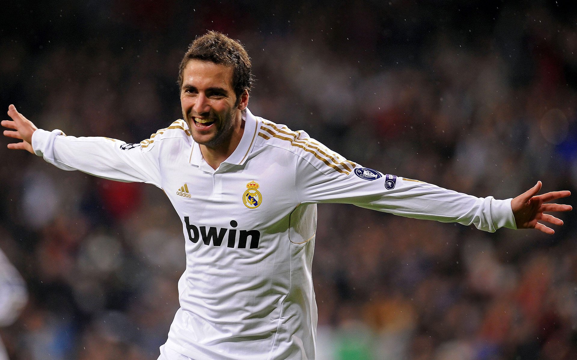 双加时鏖战！湖人险胜勇士，詹姆斯关键三分锁定胜局